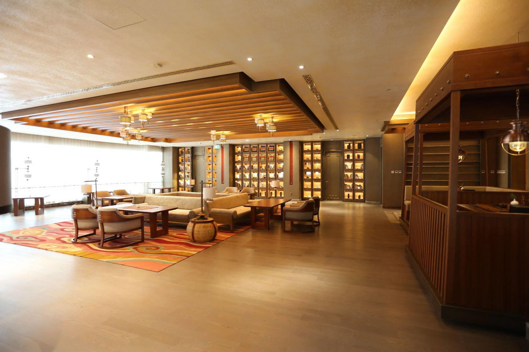 Chengdu Tibetan Hotel-Free Welcome Tibetan Tea Exterior photo